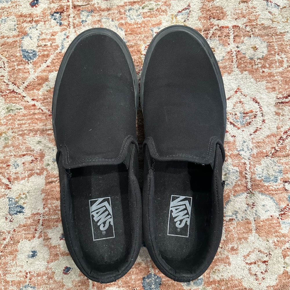 All black slip on vans- only worn once